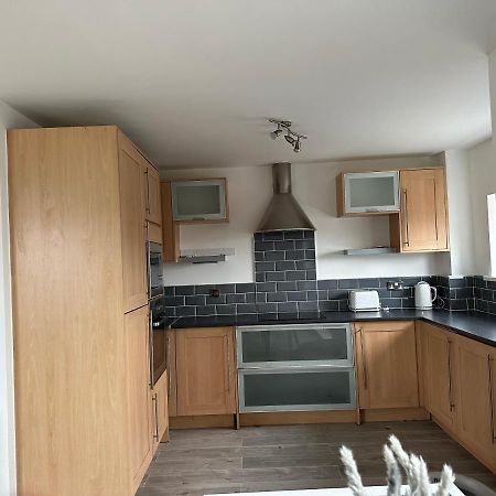 2 Bed Modern Apartment Swansea Eksteriør bilde