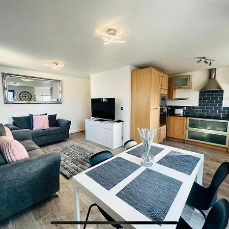 2 Bed Modern Apartment Swansea Eksteriør bilde
