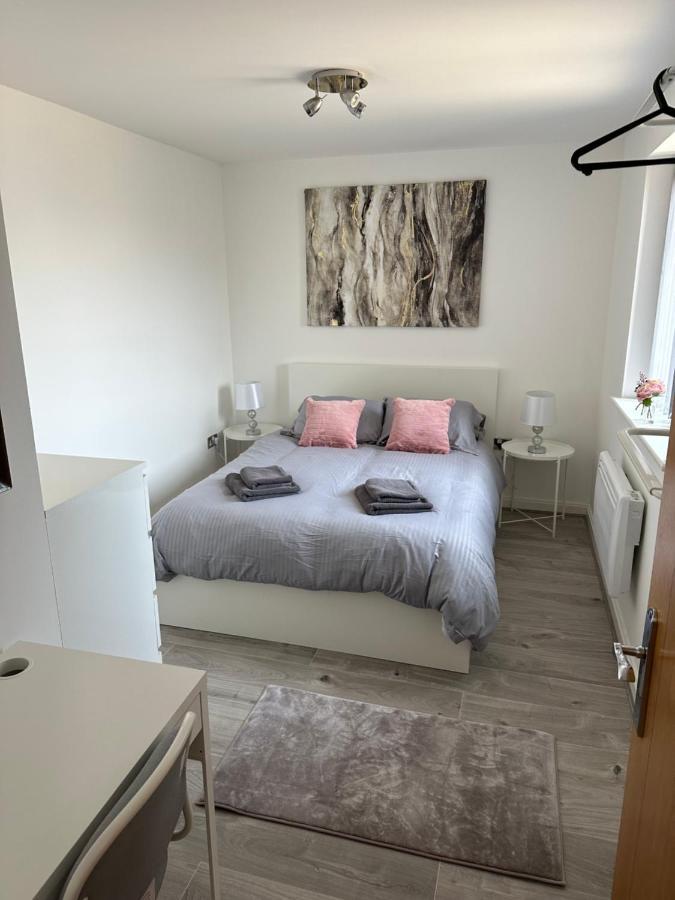 2 Bed Modern Apartment Swansea Eksteriør bilde
