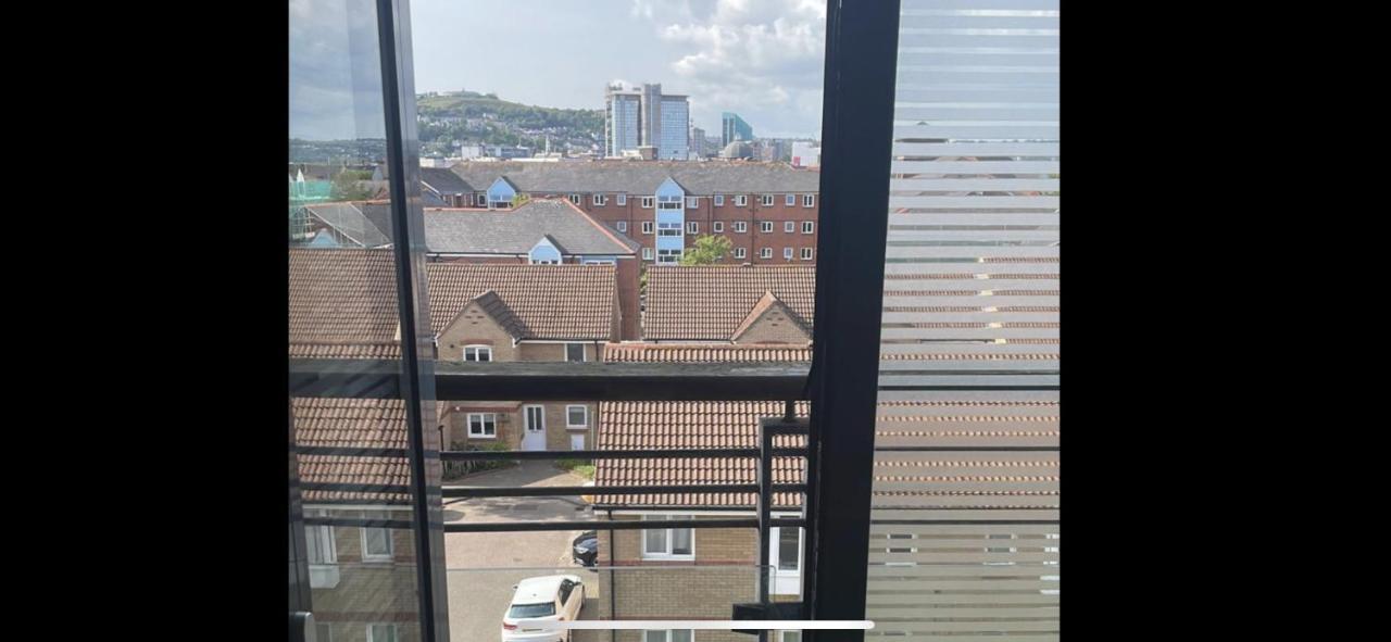 2 Bed Modern Apartment Swansea Eksteriør bilde