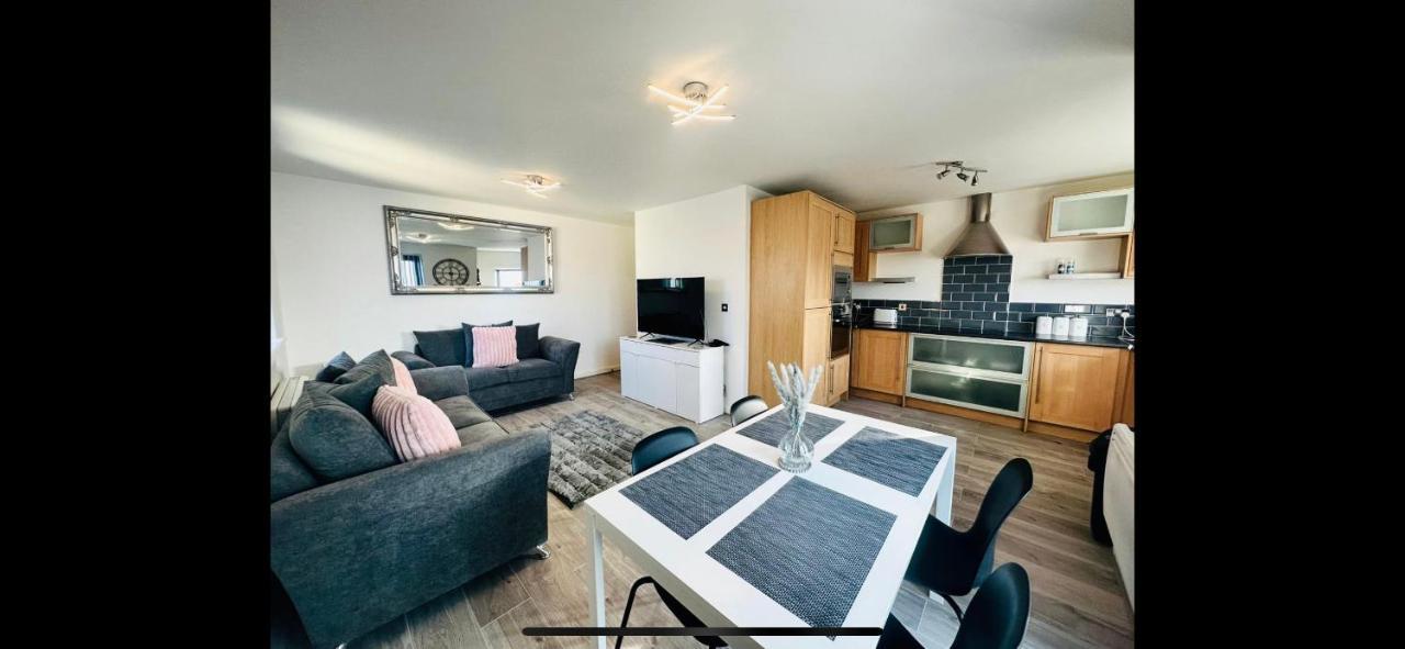 2 Bed Modern Apartment Swansea Eksteriør bilde